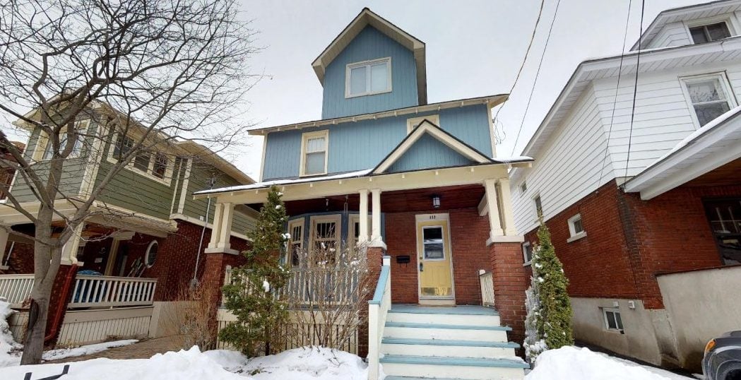 Arnett Realty homes close to downtown Ossington Ottawa resale homes