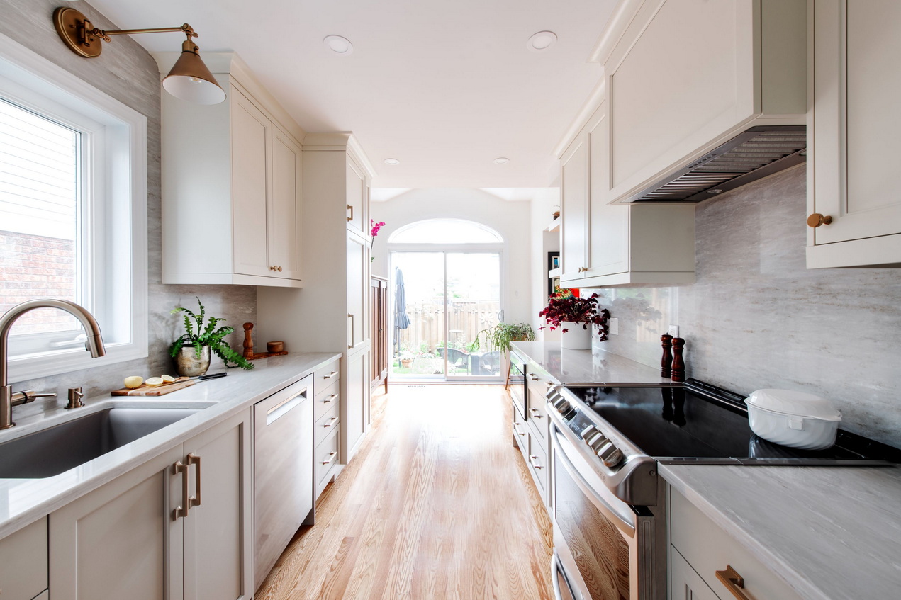 Deslaurier Custom Cabinets Singhko Ottawa renovation kitchen