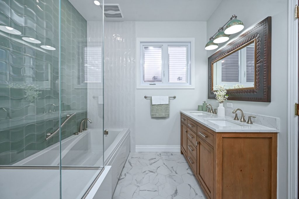 ottawa design bathroom Tanya Letourneau Distinctive Bathrooms & Kitchens