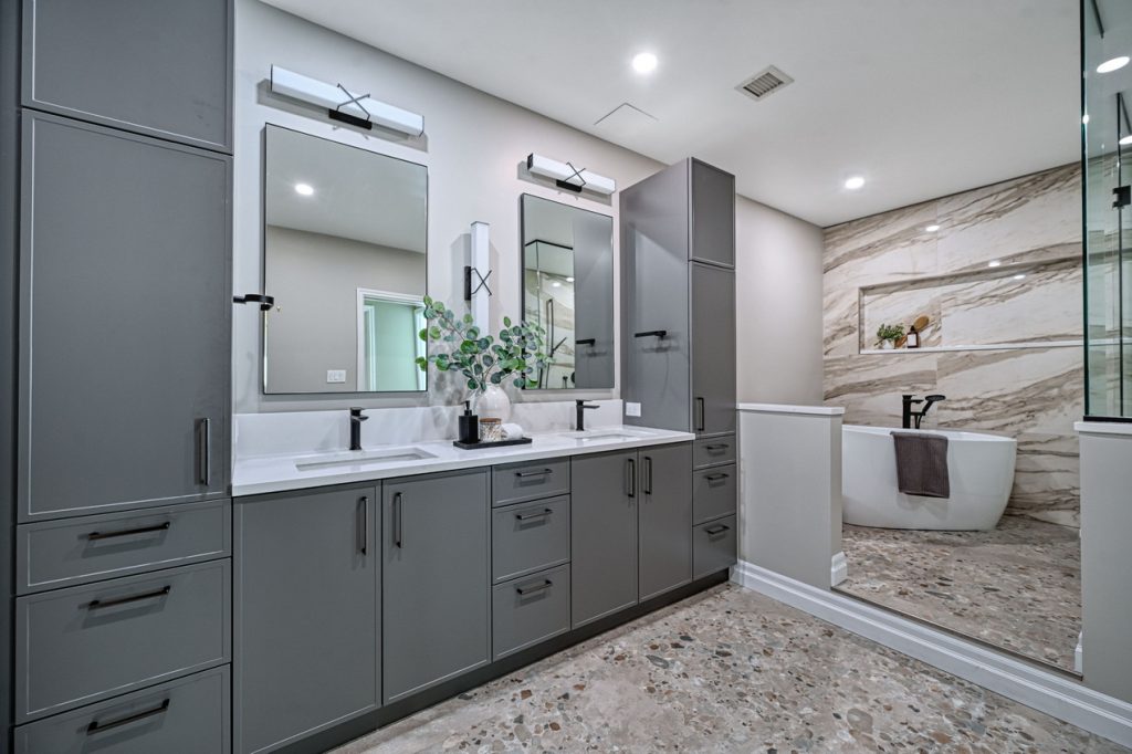 2025 NKBA awards ottawa design bathroom Emily Meechan Distinctive Bathrooms & Kitchens