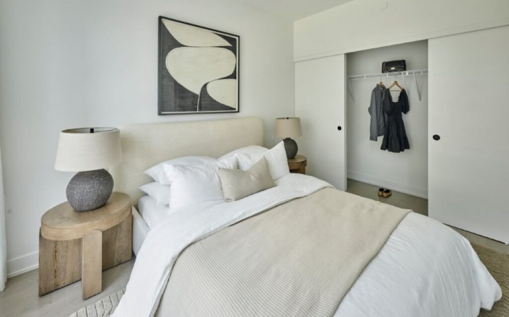 Photo showing bedroom in model suite at The Charlotte by Richcraft.