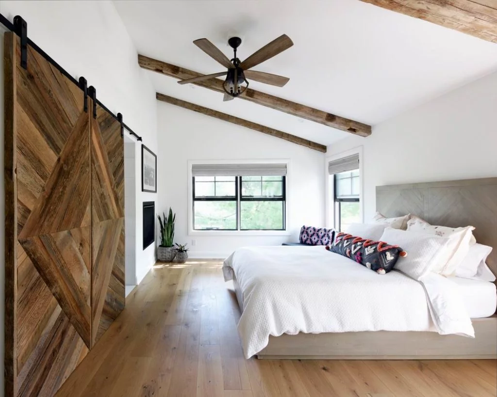 Gordon Weima Design Build modern farmhouse custom home winner