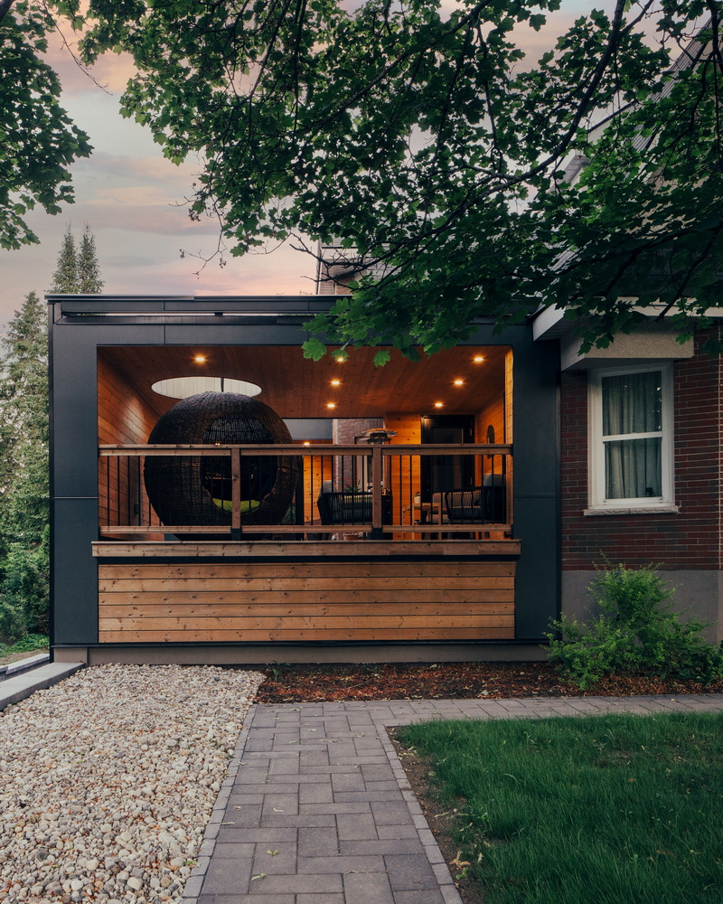 ottawa renovation covered deck 25:8 architecture