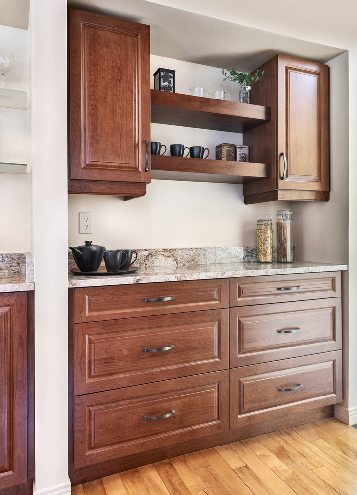 Laurysen Kitchens ottawa wood cupboards