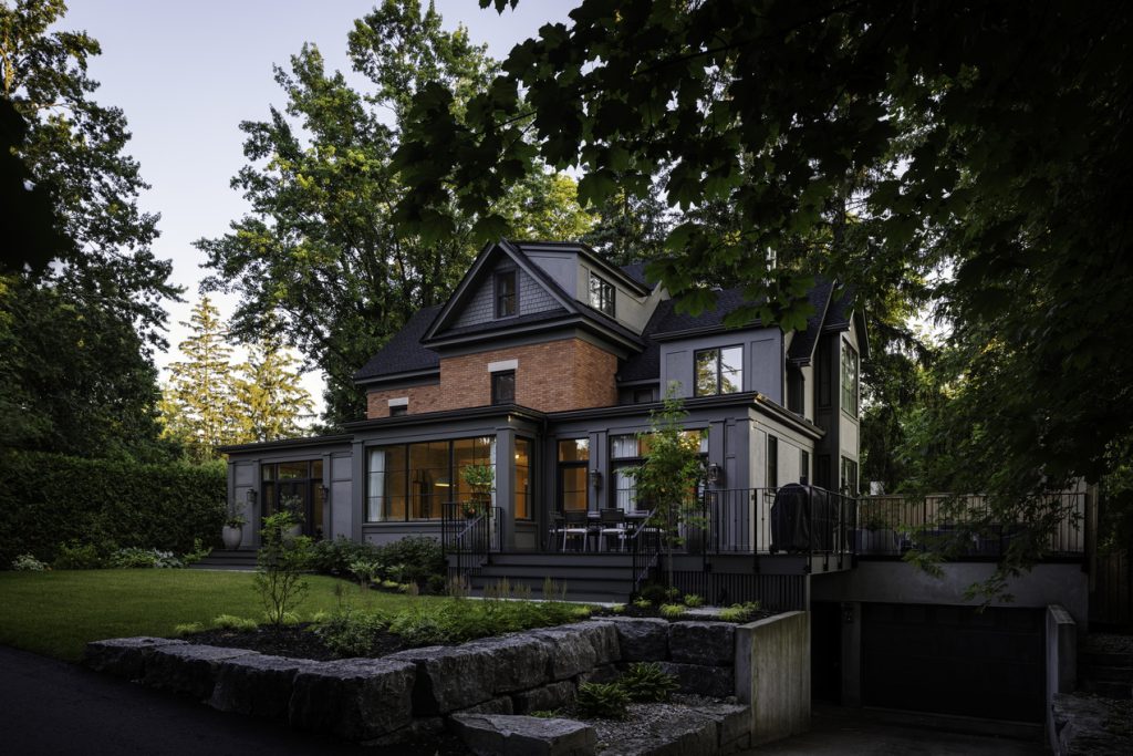 casa verde o’keefe Fiorenza ottawa renovation heritage home remodel award-winning red brick home addition traditional underground garage