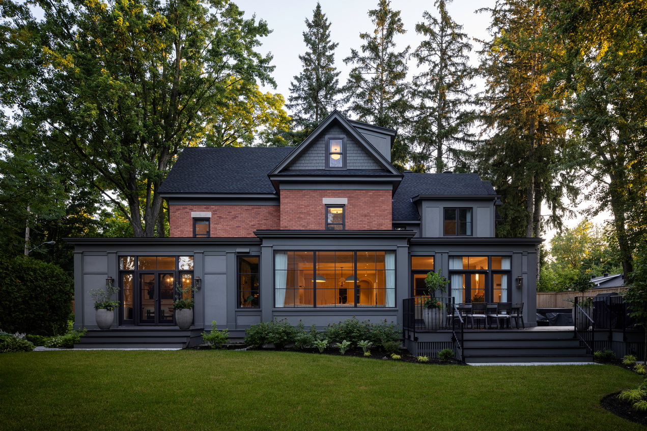 casa verde o’keefe Fiorenza ottawa renovation heritage home remodel award-winning red brick home exterior addition