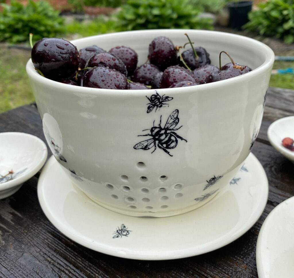 Arabesque Pottery Diane Sullivan collander serving dish