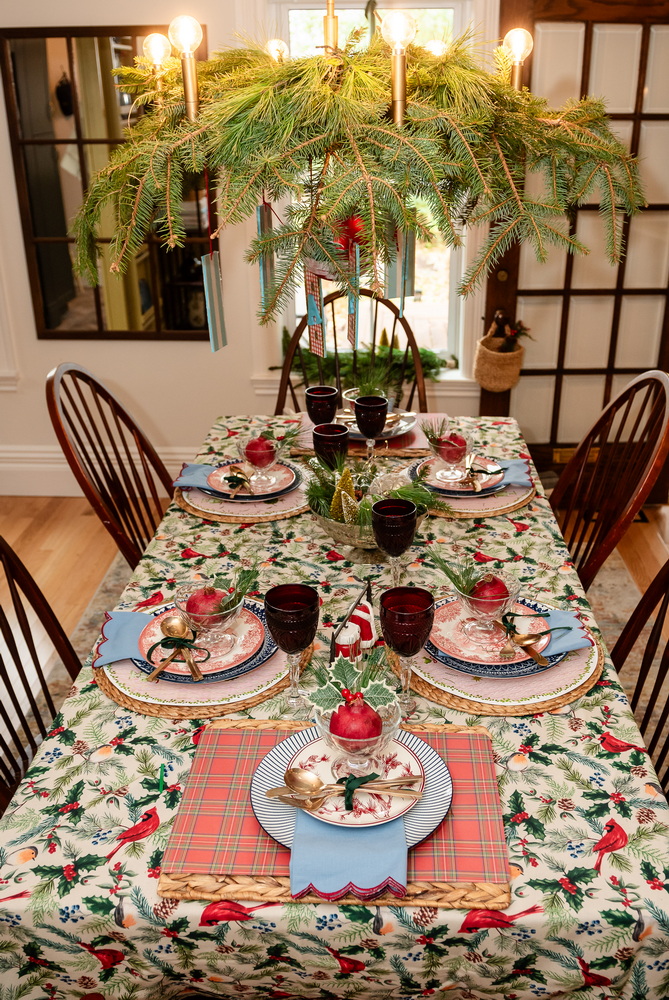 decorating for Christmas sue pitchforth holiday decor dining table
