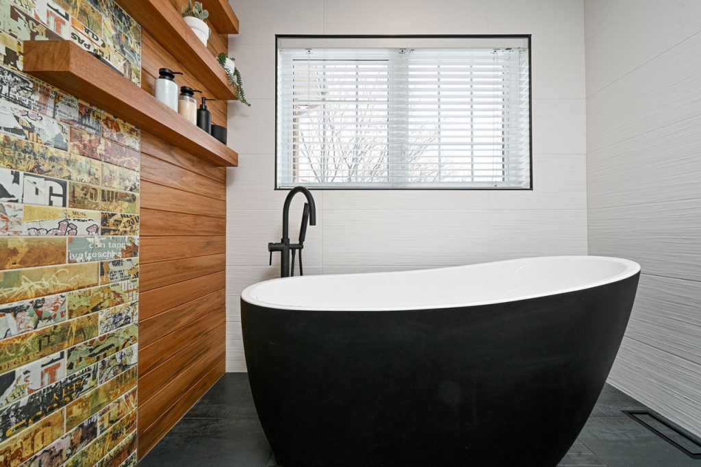 2024 final round All Things Home People's Choice Award Ottawa ensuite soaker tub standalone