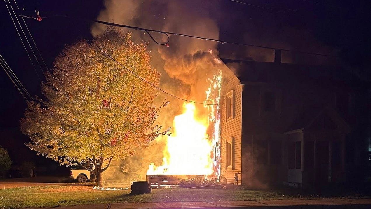 Arnprior fire house flames