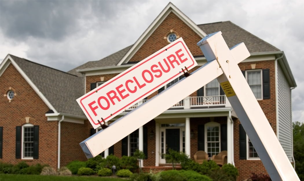 U.S. vs. Canadian housing foreclosure