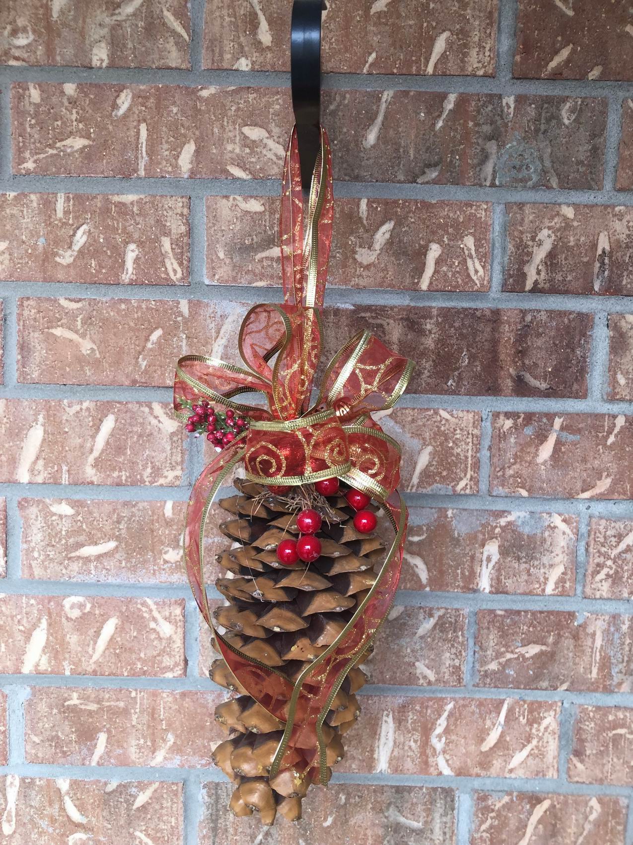 sue pitchforth pine cone decoration