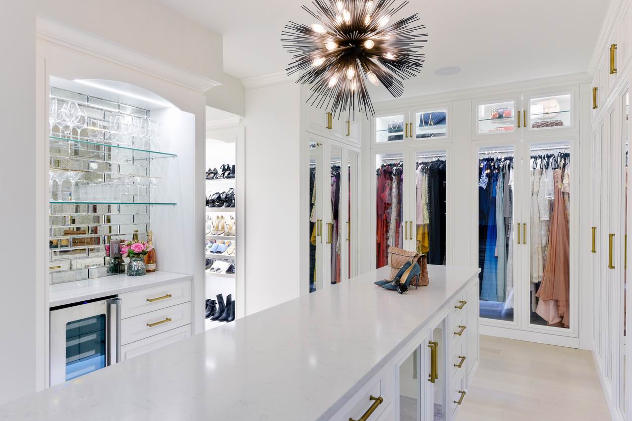 glamorous closet Sascha Lafleur