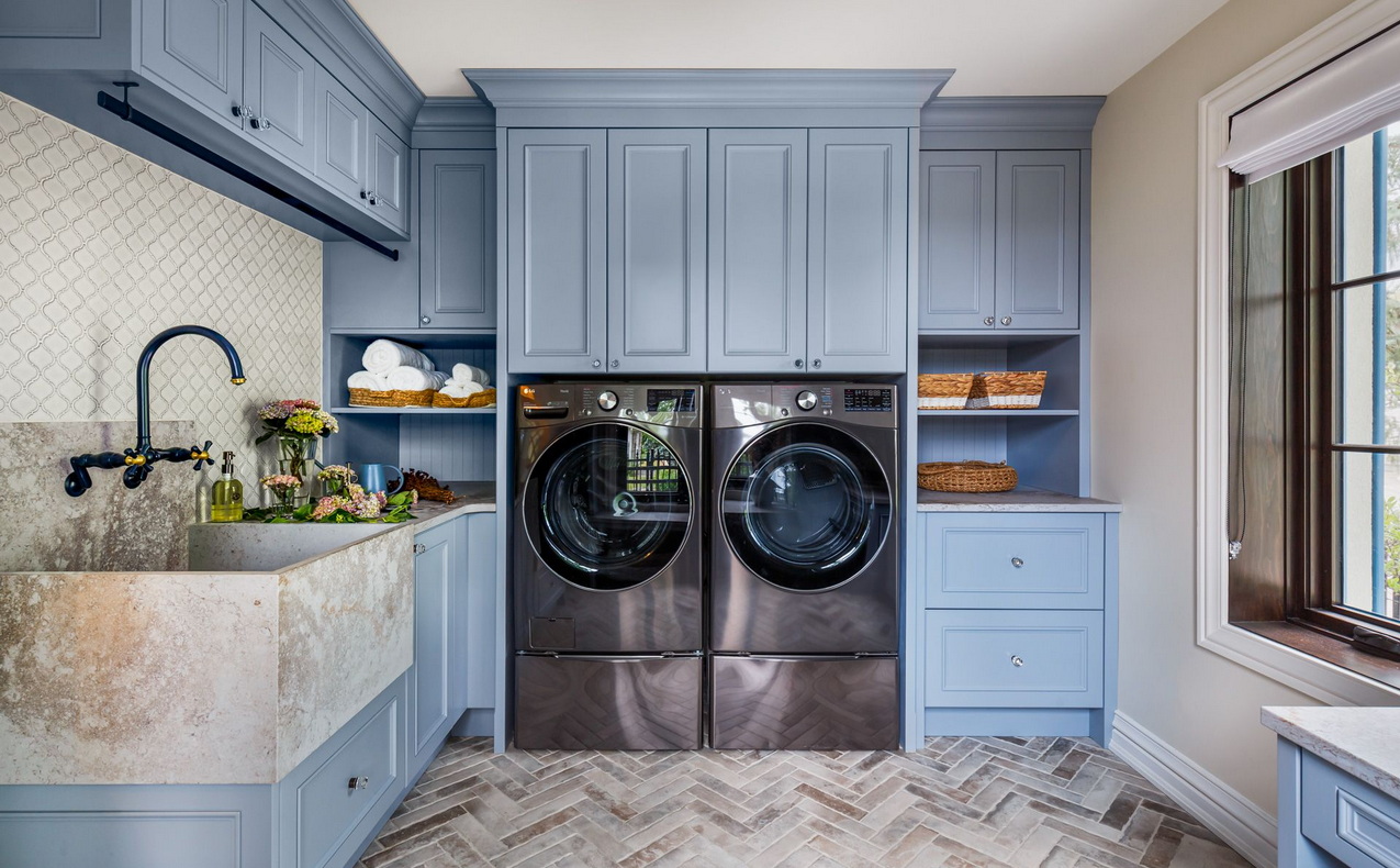 2023 Round 6 All Things Home People's Choice Award Ottawa design neoteric developments laundry room blue cabinets