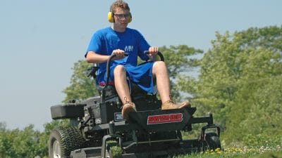 steve maxwell lawn mower tractor