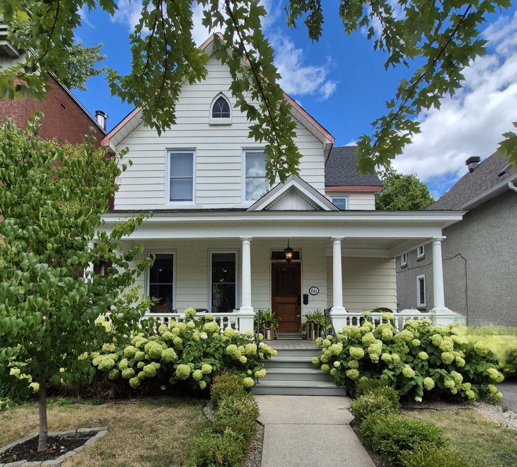 2025 Homes for the Holiday Hospice Care Ottawa house tour christmas decorating