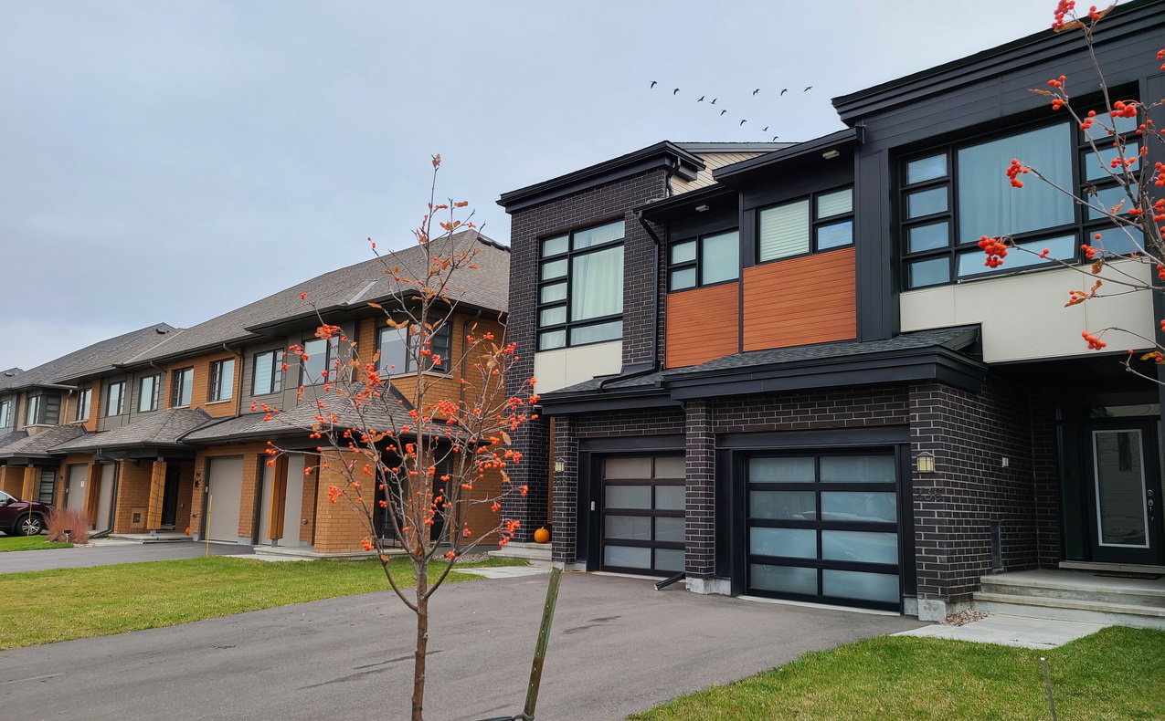 October 2022 new-home sales Ottawa streetscape