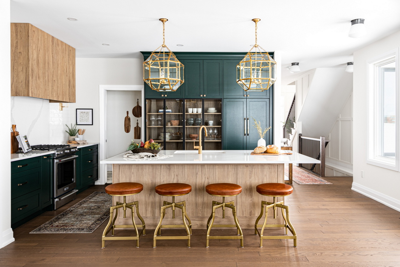 model homes in Provence Ottawa farmhouse two-tone kitchen