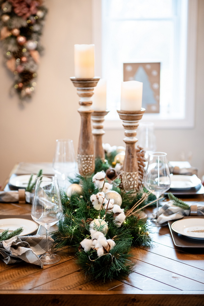 Christmas home tour ideas sue pitchforth decorating for the holidays dining table centrepiece