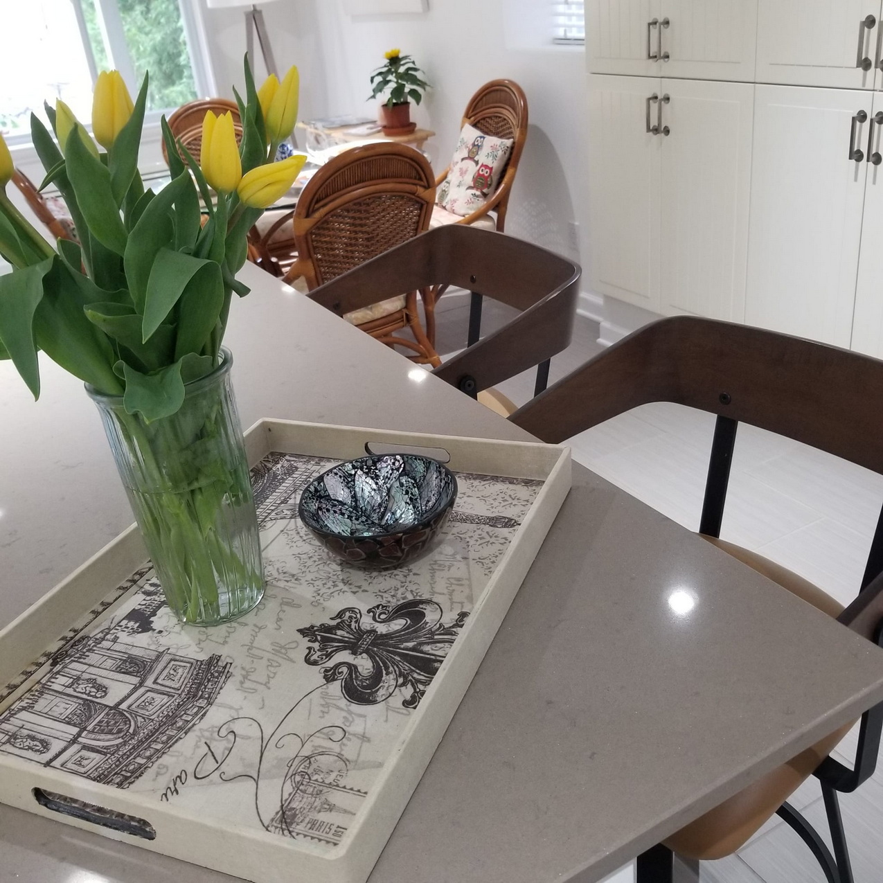 Sue Pitchforth Decor Therapy Plus tulips and tray kitchen island